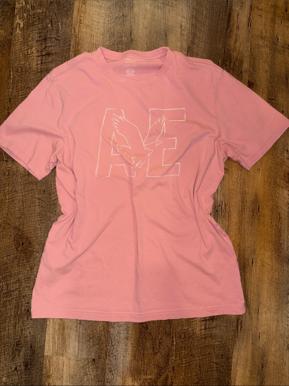 American Eagle tee medium